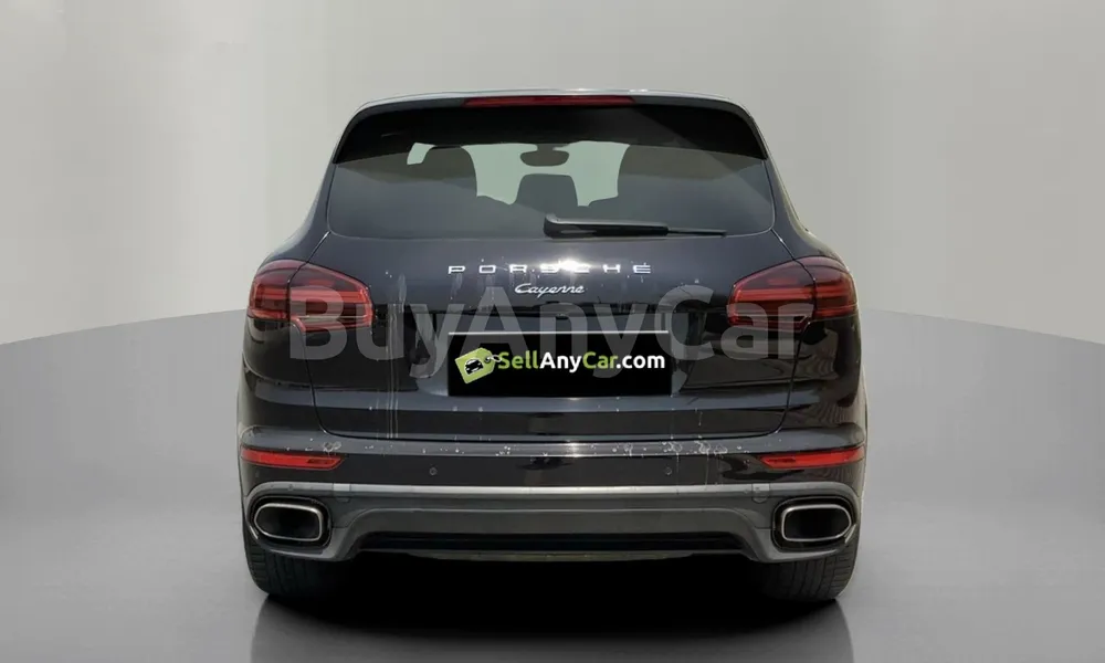 Vehicle photo 2