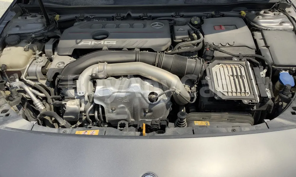 Vehicle photo 6