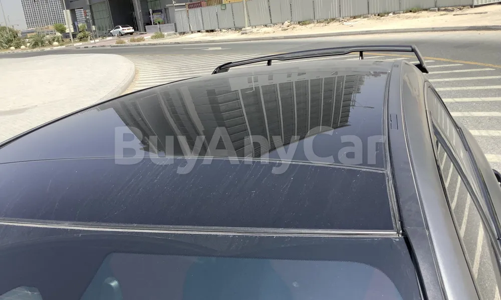 Vehicle photo 5