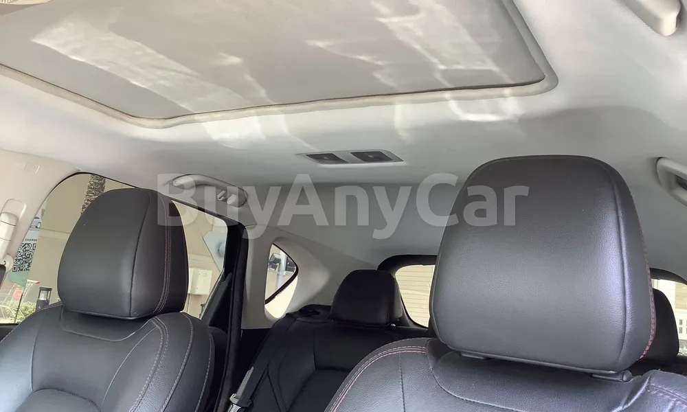 Vehicle photo 9