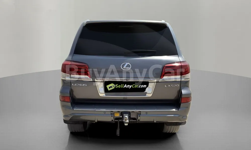 Vehicle photo 2