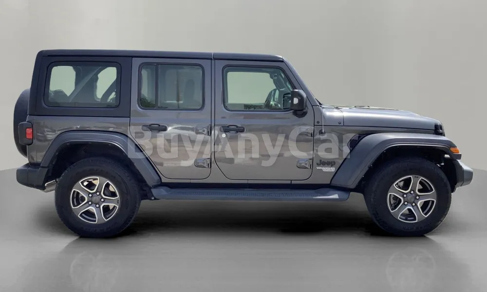 Vehicle photo 3