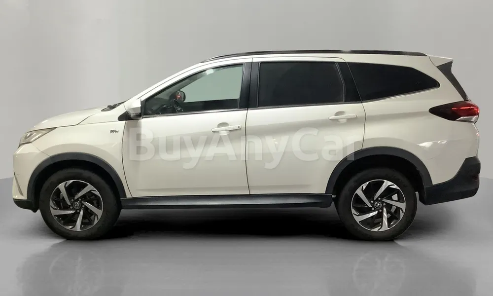 Vehicle photo 4
