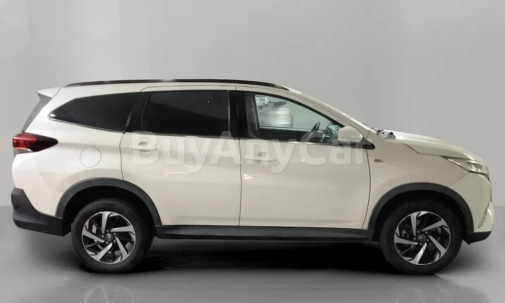 Vehicle photo 3