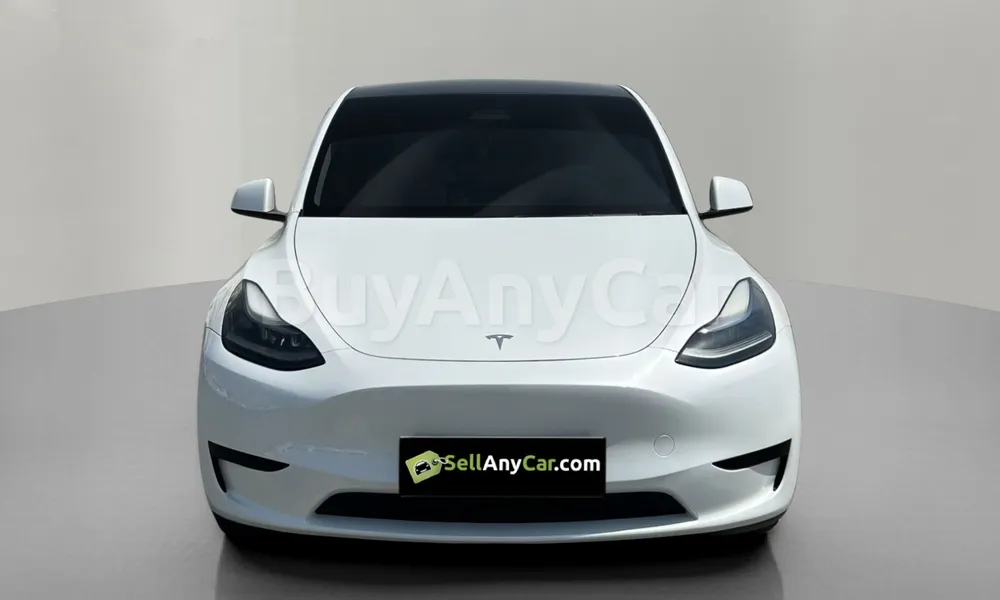 Vehicle photo 1