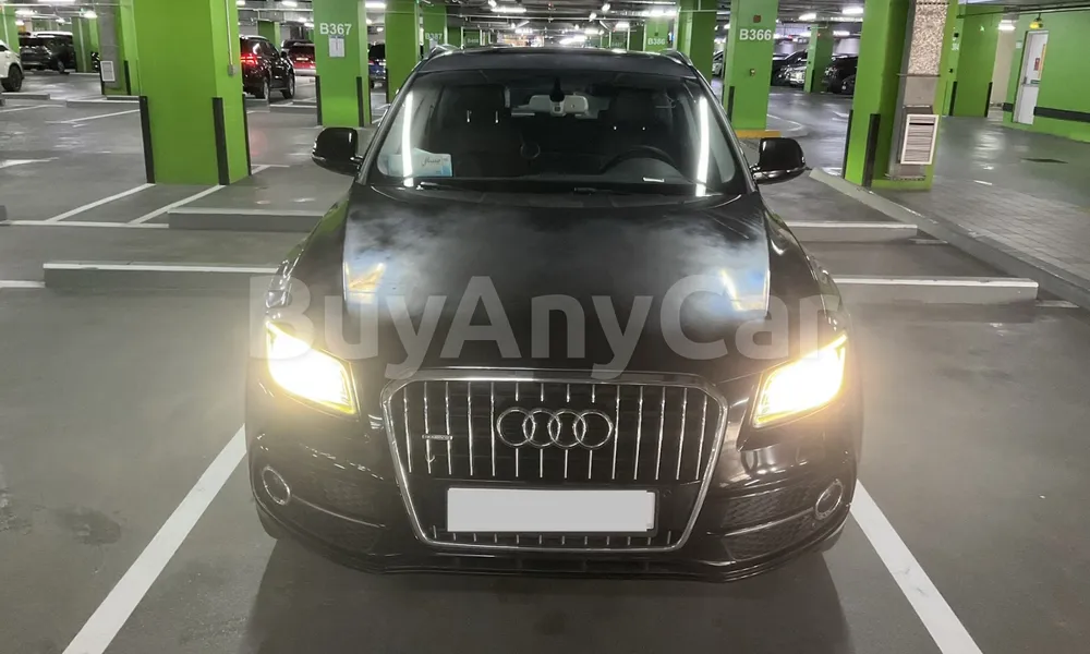 Vehicle photo 1