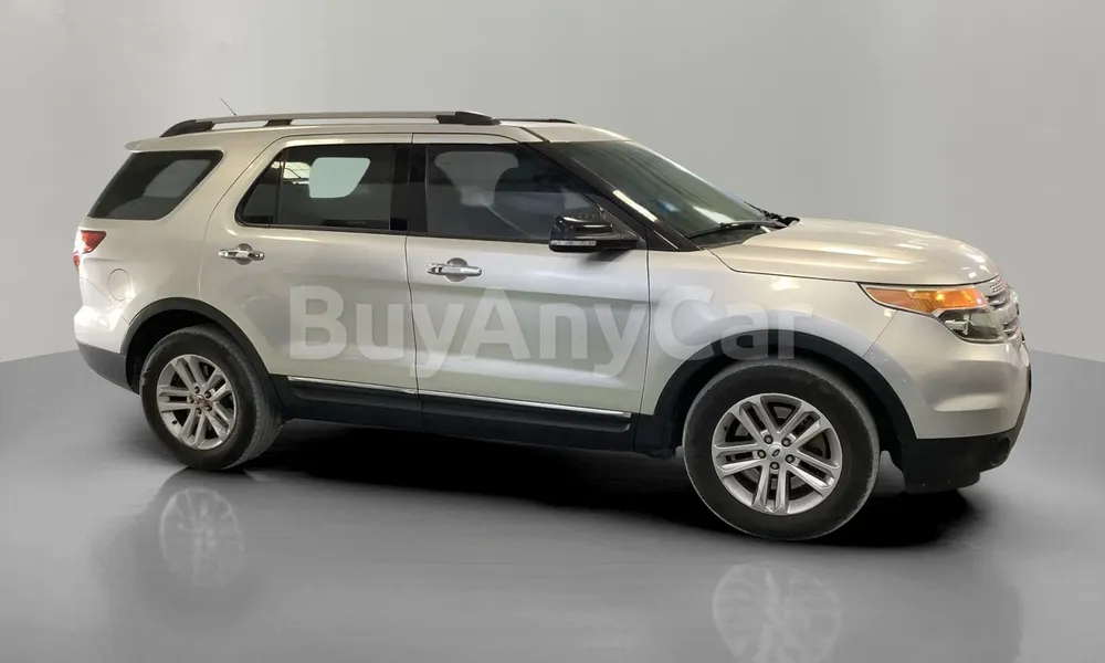 Vehicle photo 3