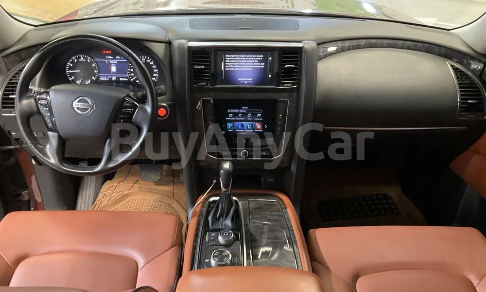 Vehicle photo 8