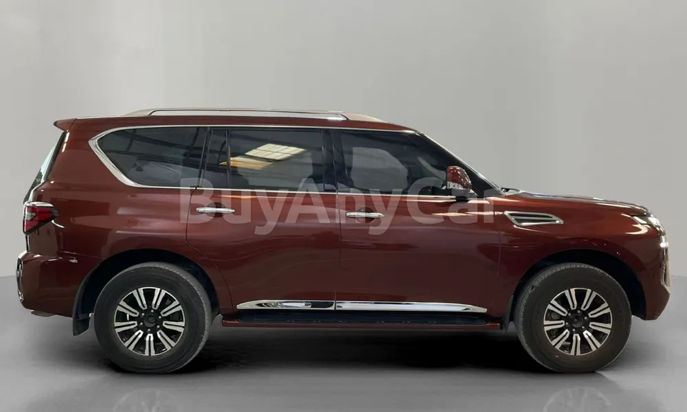 Vehicle photo 3