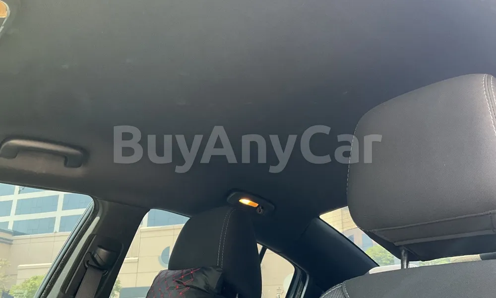 Vehicle photo 9