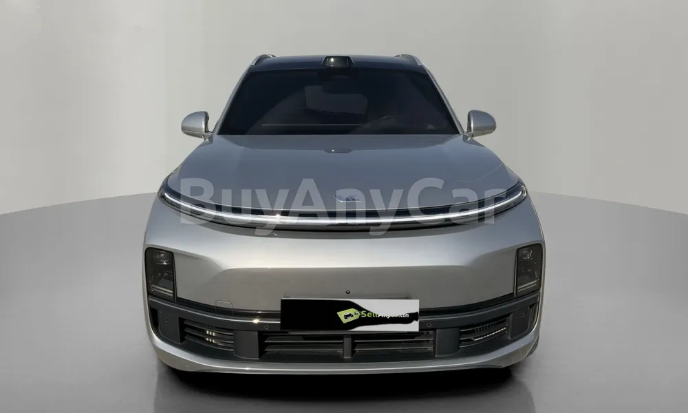 Vehicle photo 1