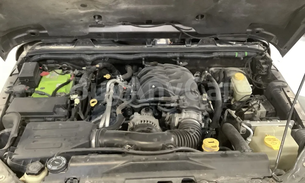 Vehicle photo 7
