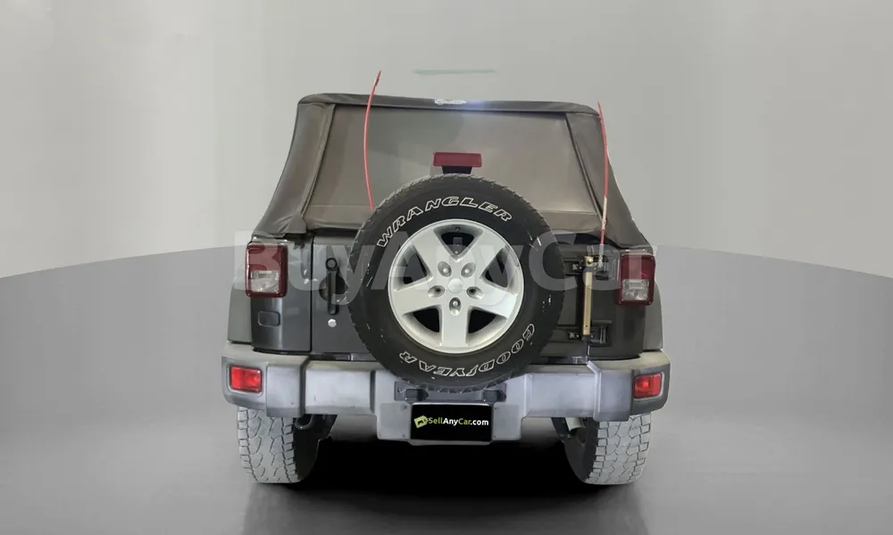Vehicle photo 3