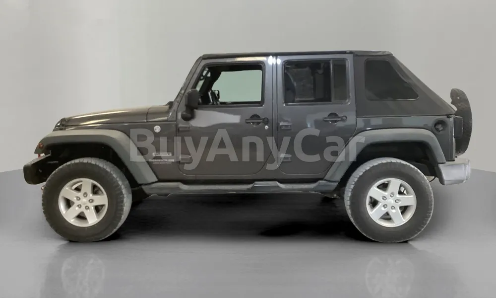 Vehicle photo 6