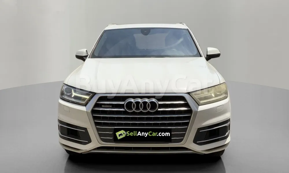 Vehicle photo 1