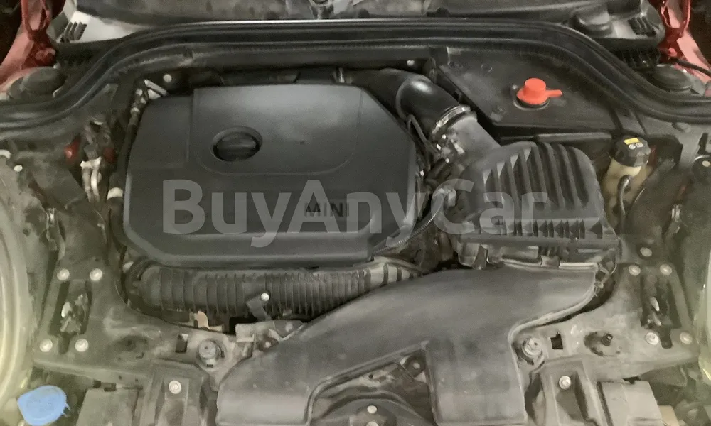 Vehicle photo 6