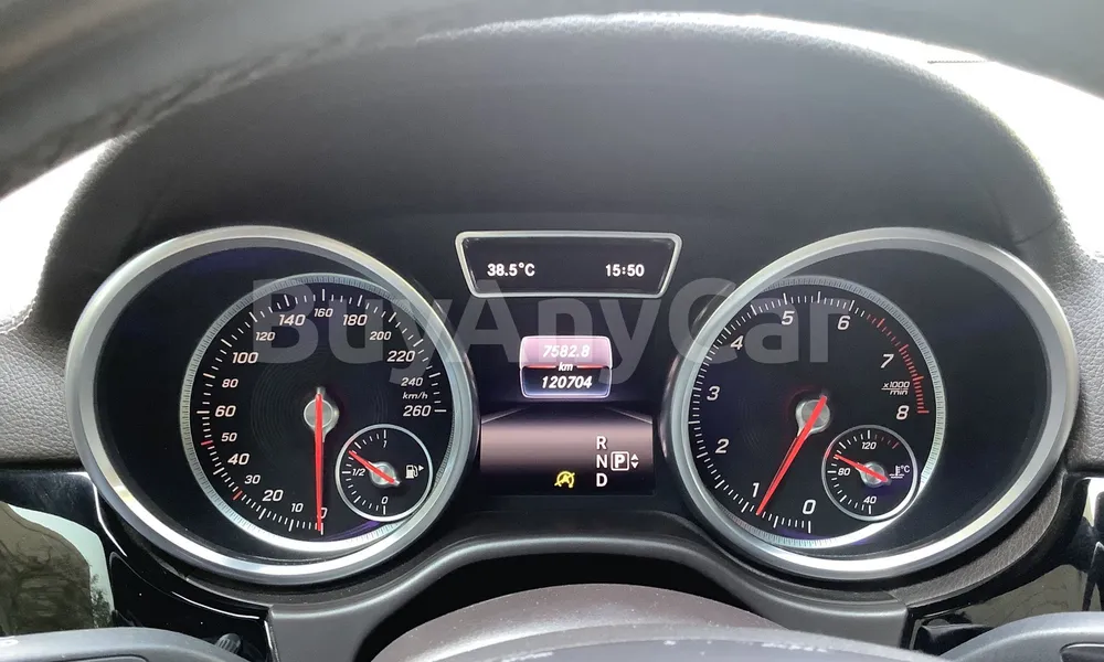 Vehicle photo 7