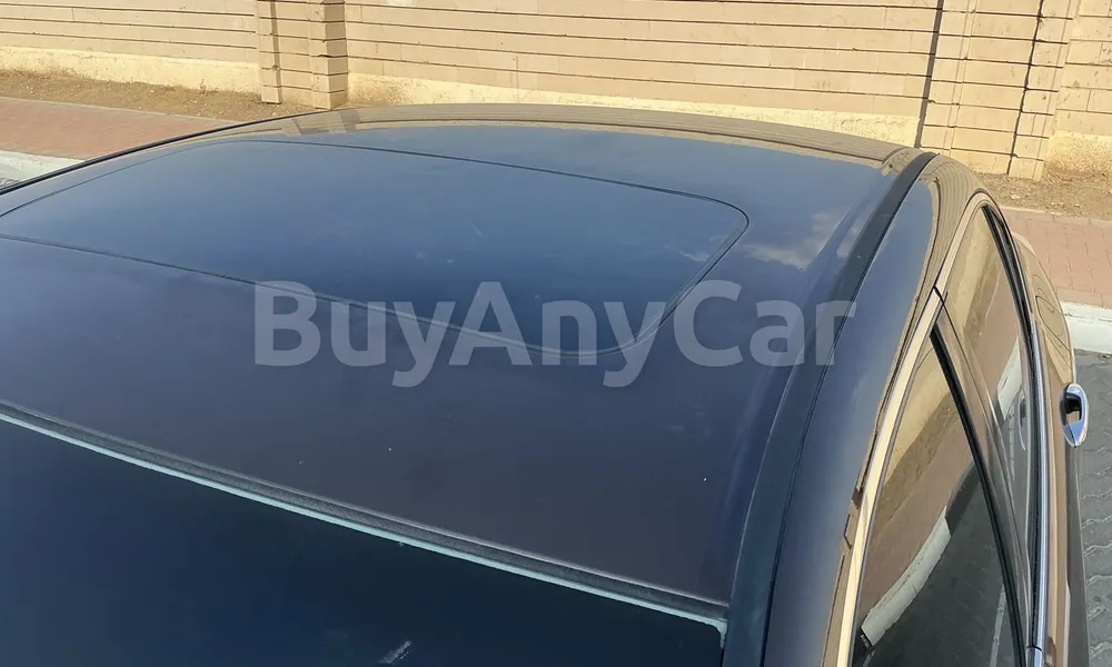 Vehicle photo 5
