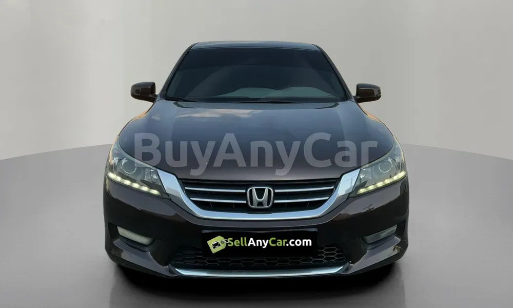 Vehicle photo 1