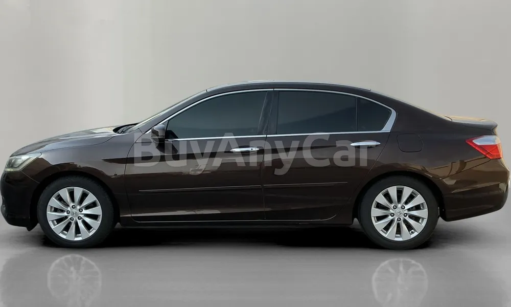 Vehicle photo 4