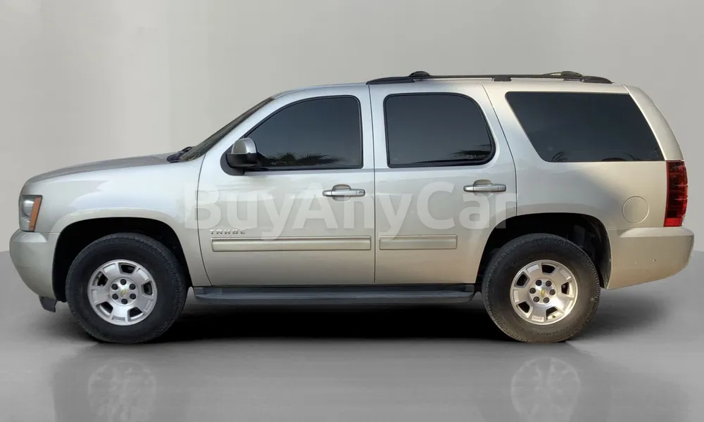 Vehicle photo 4