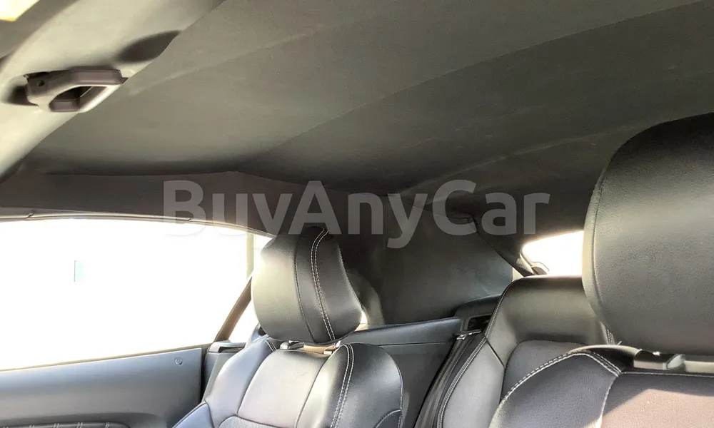 Vehicle photo 9