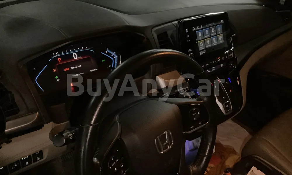 Vehicle photo 8