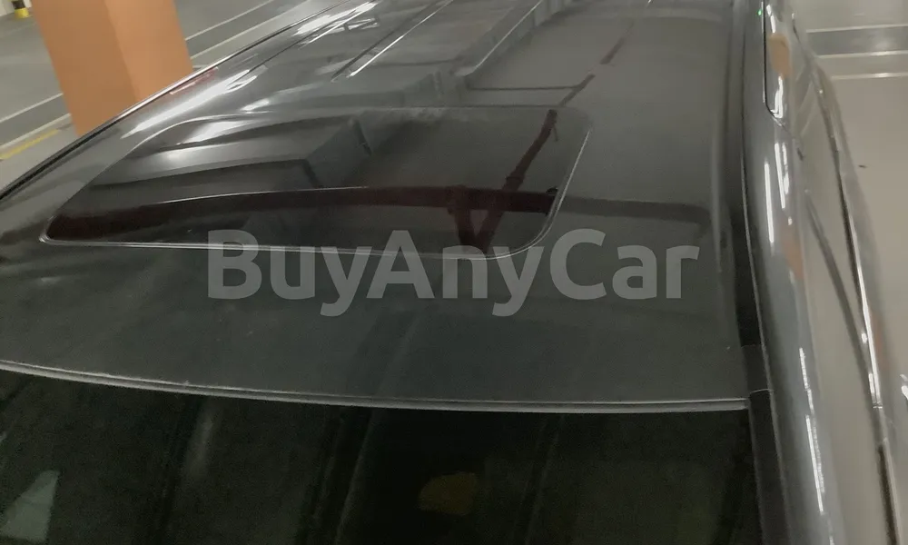 Vehicle photo 5