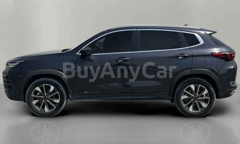 Vehicle photo 4