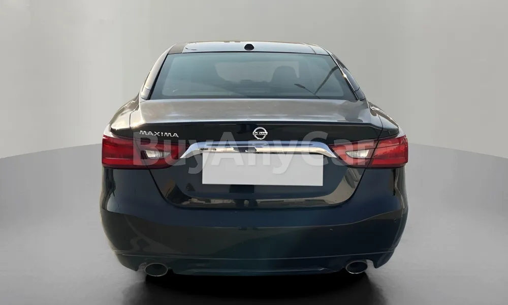 Vehicle photo 2