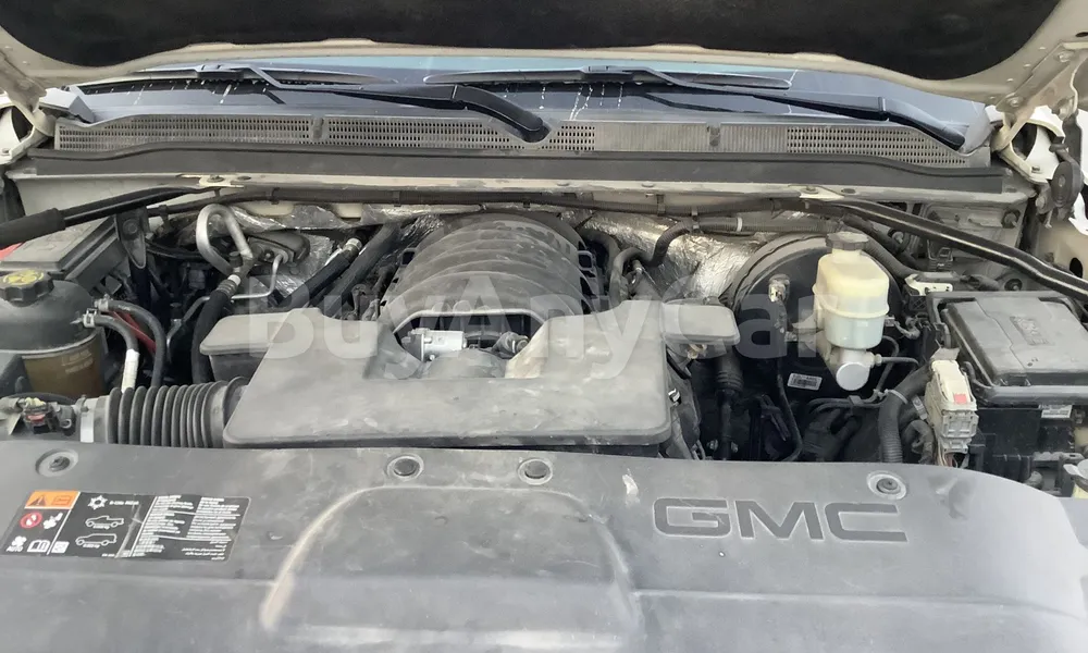 Vehicle photo 6