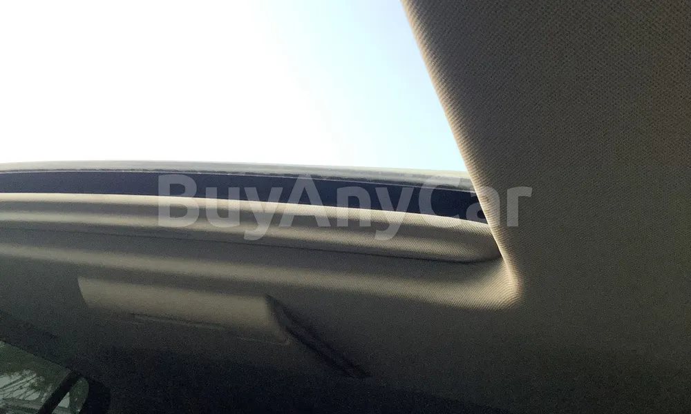 Vehicle photo 8
