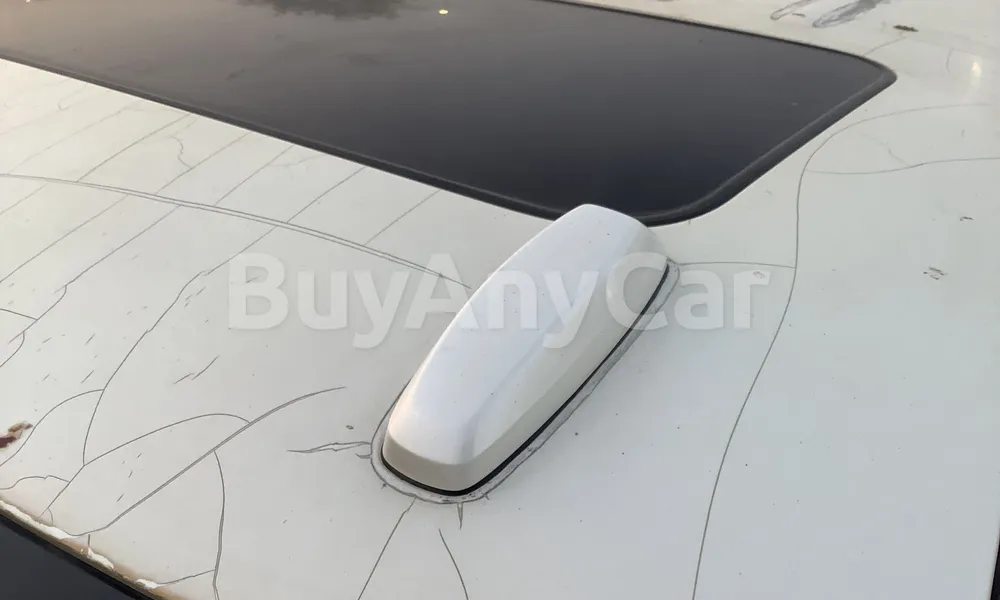 Vehicle photo 5
