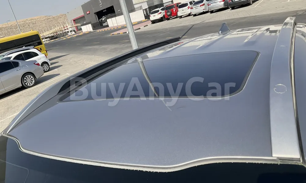 Vehicle photo 5