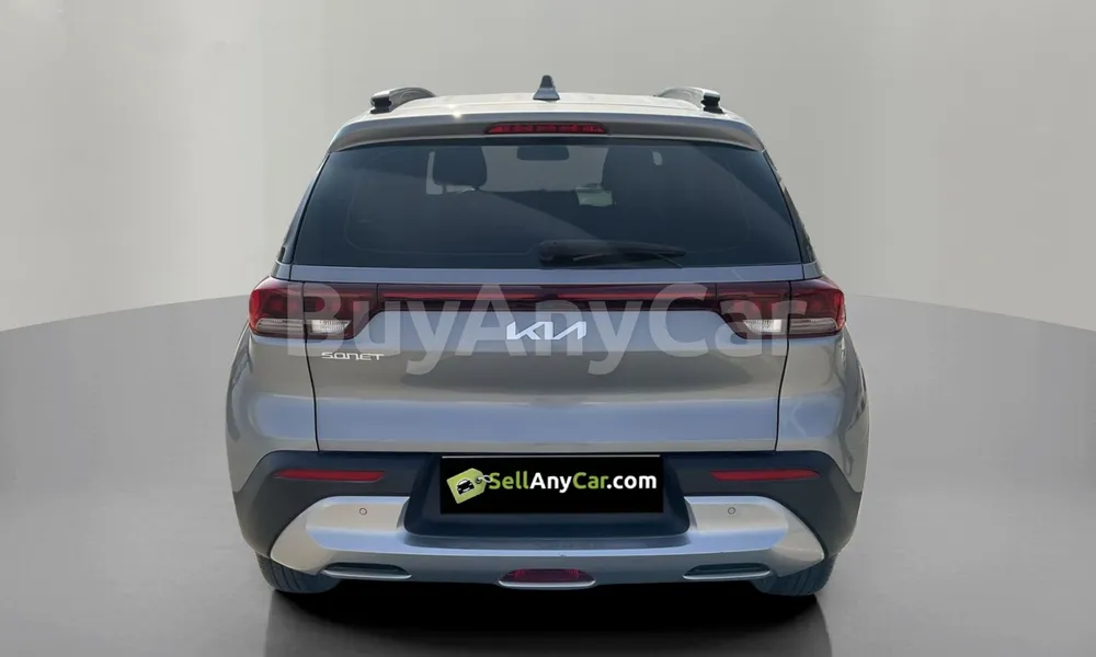 Vehicle photo 2