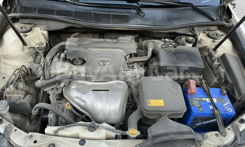 Vehicle photo 6