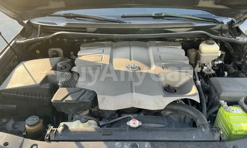 Vehicle photo 7