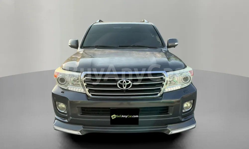 Vehicle photo 1