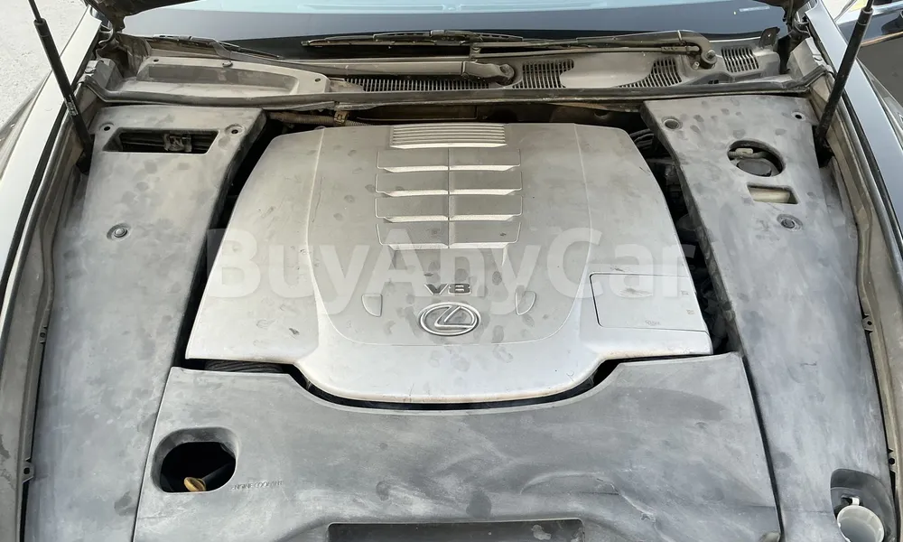 Vehicle photo 6
