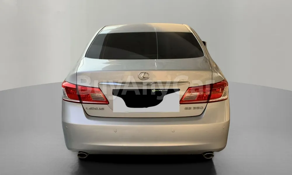 Vehicle photo 2