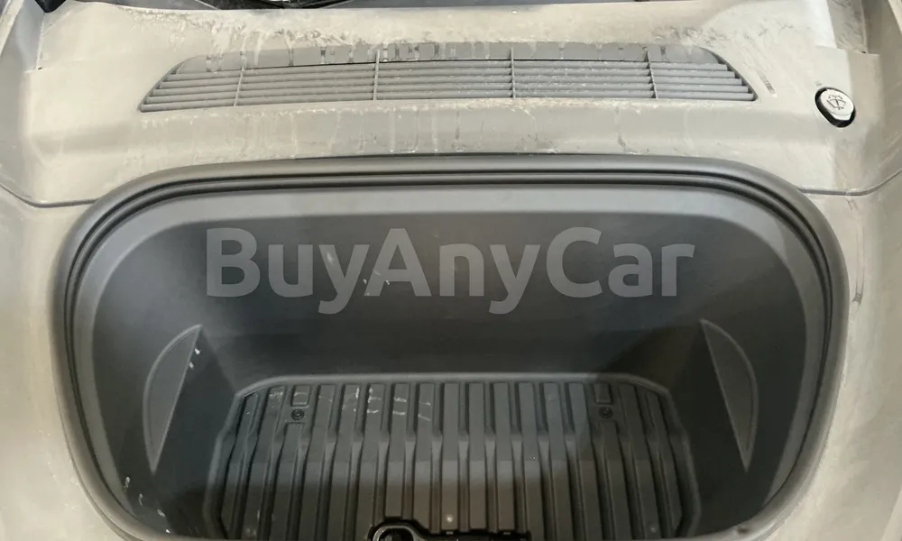 Vehicle photo 7