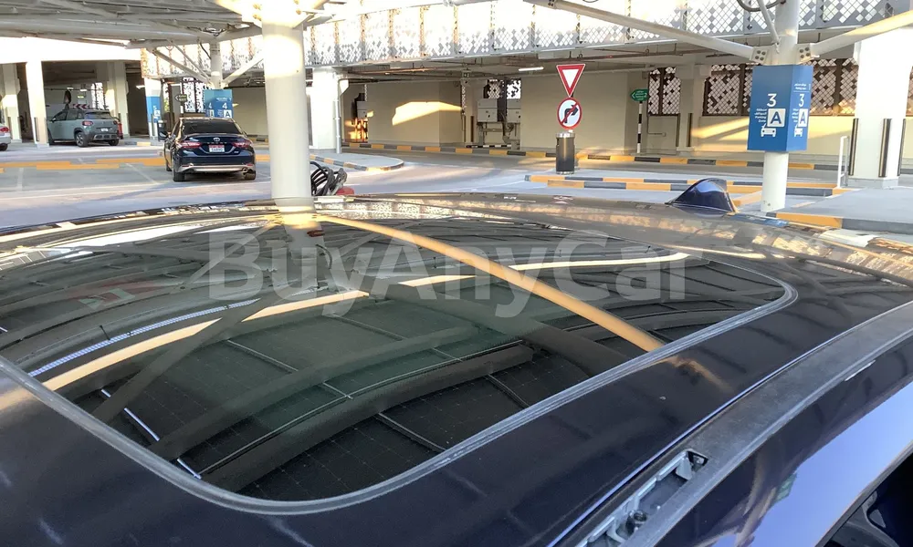 Vehicle photo 5