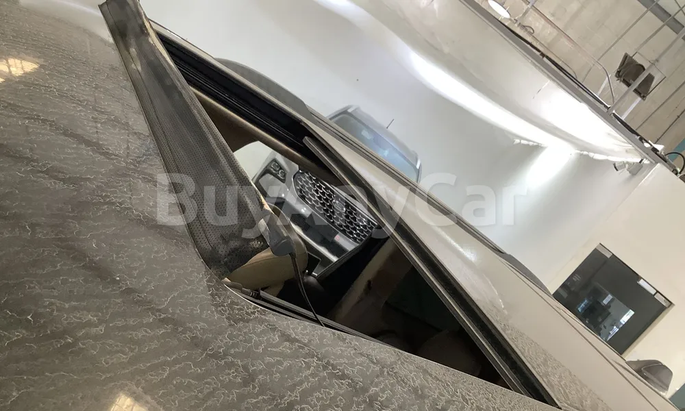 Vehicle photo 5