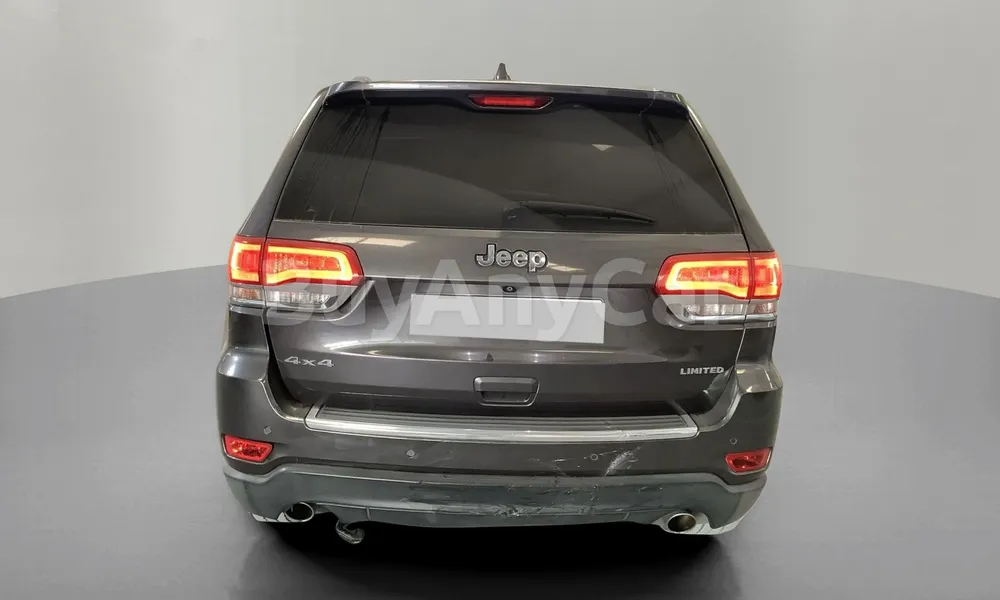 Vehicle photo 2