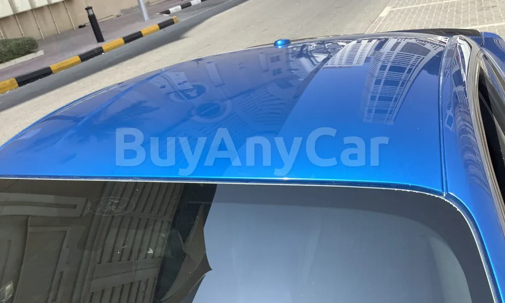 Vehicle photo 5