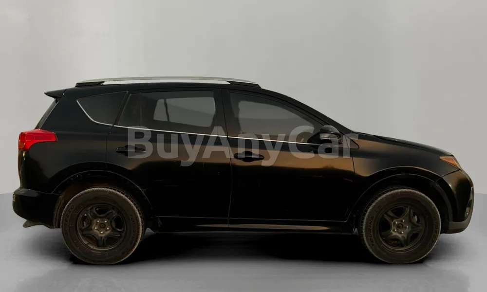 Vehicle photo 3
