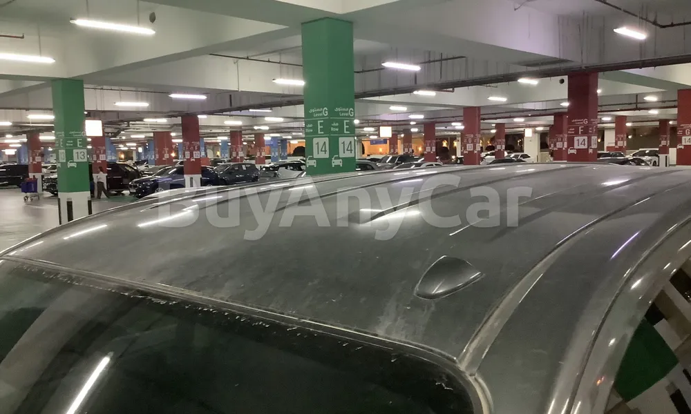 Vehicle photo 6