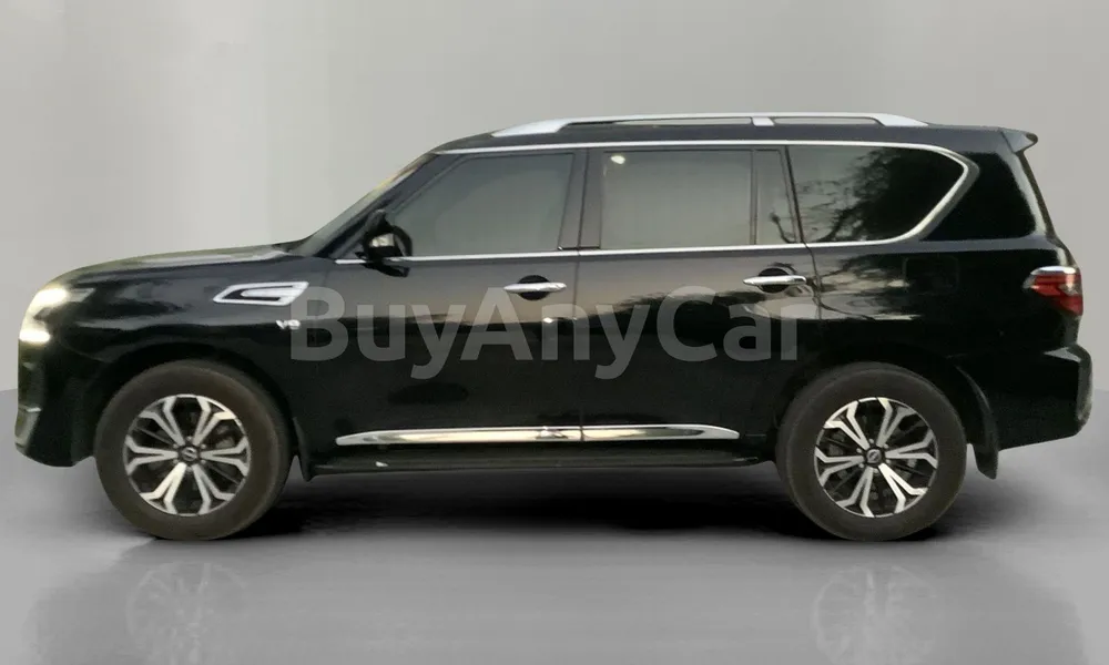 Vehicle photo 3