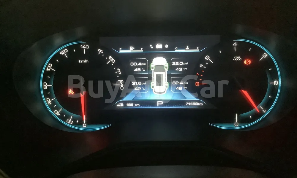 Vehicle photo 6