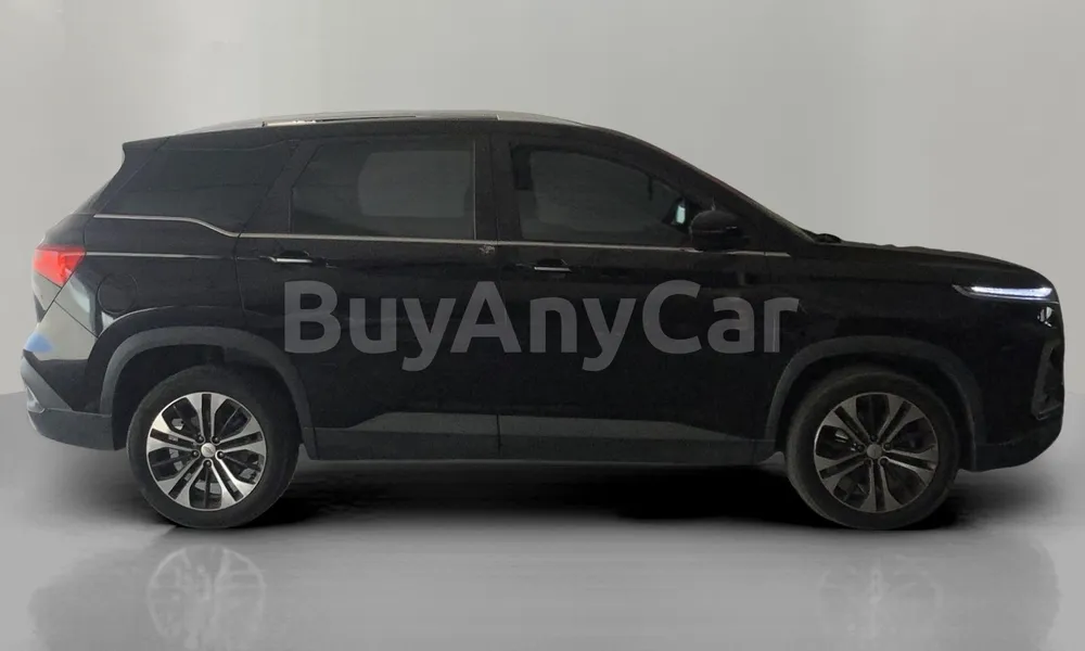 Vehicle photo 3